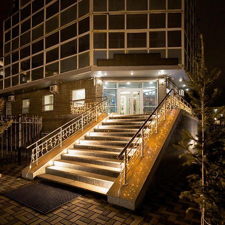 "Rush Hotel" أستانا المظهر الخارجي الصورة