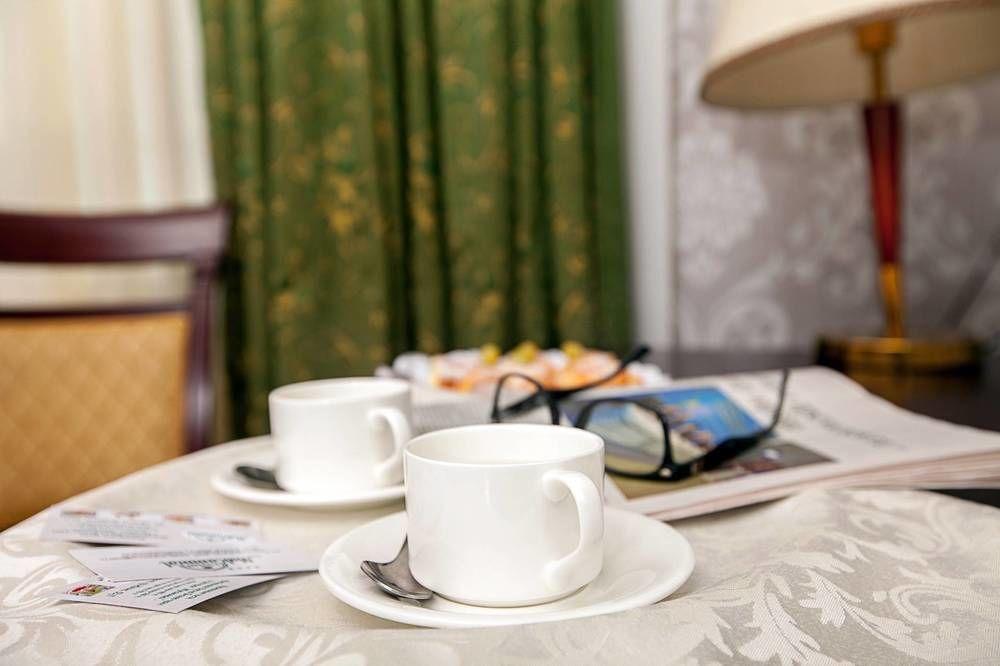 "Rush Hotel" أستانا المظهر الخارجي الصورة