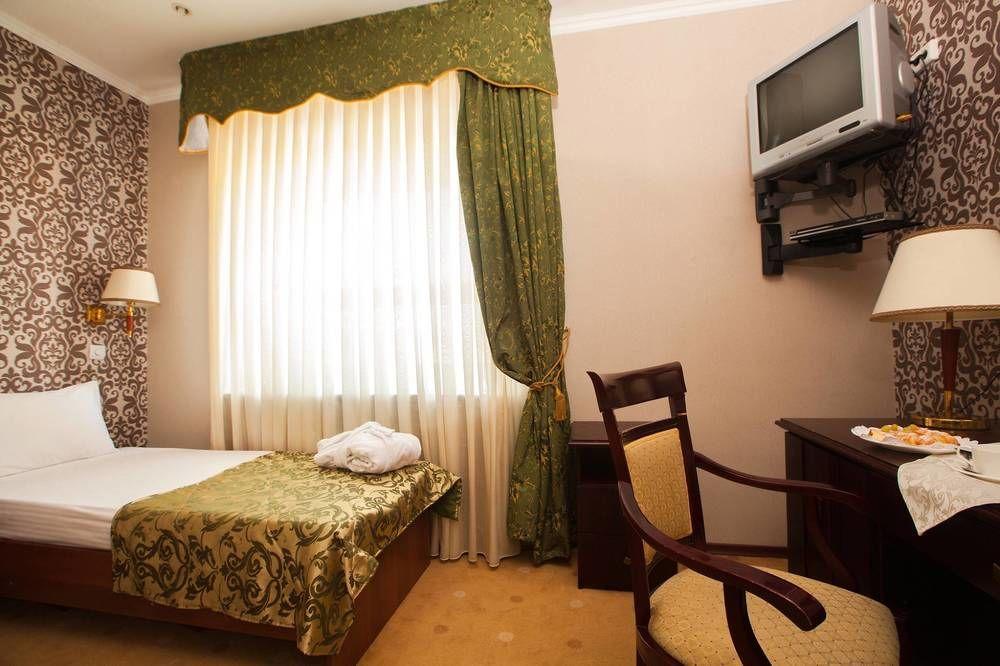 "Rush Hotel" أستانا المظهر الخارجي الصورة